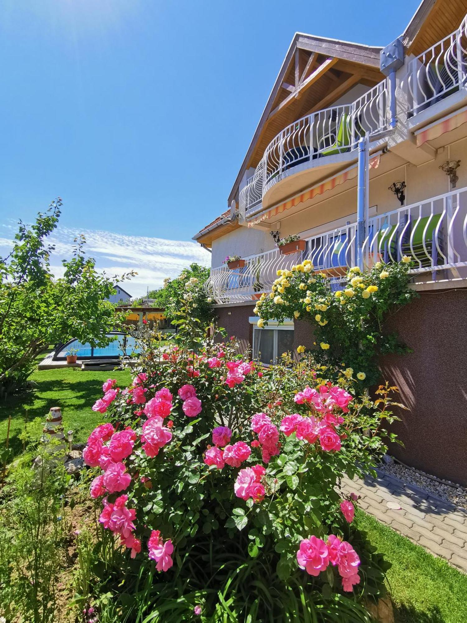 Landhaus Forras 2 Balatonfured Exterior photo